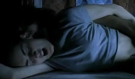 زن و شوهر لذت sexدرخواب می برد خیره کننده از غروب آفتاب