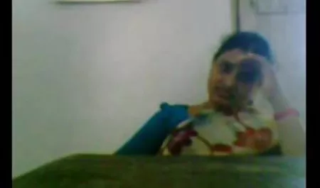 یک حمام به دلیل آن فیلم سکسی اتاق خواب است که پس از یک روز کار