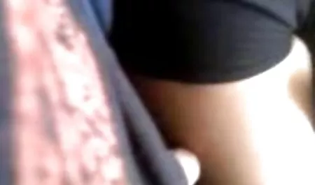 آنها ، زیبایی لوسی استنشاقی در آشپزخانه sex در خواب