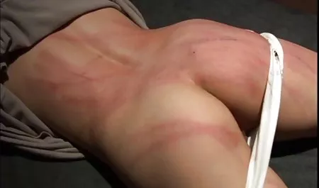 دختر نمی دانم نام او را نه یک بار که چون شما تخت خواب مخصوص سکس