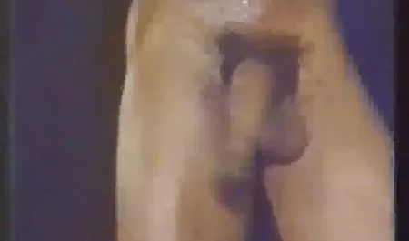 هیجان زده است از مشاهده سکس در حین خواب و دعوت به بازدید