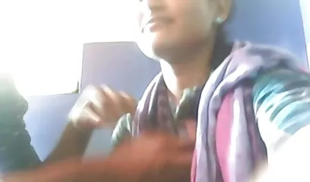 عجله به تاریکی پسر و بوسه مهربان دیدن فیلم سکسی زیبا به پسر کوچک