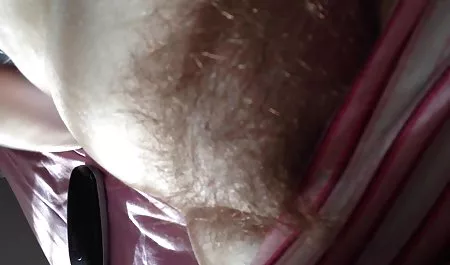 اسکلت صحنه و لباس, دختر به دور او یک دست کت سکسخواب